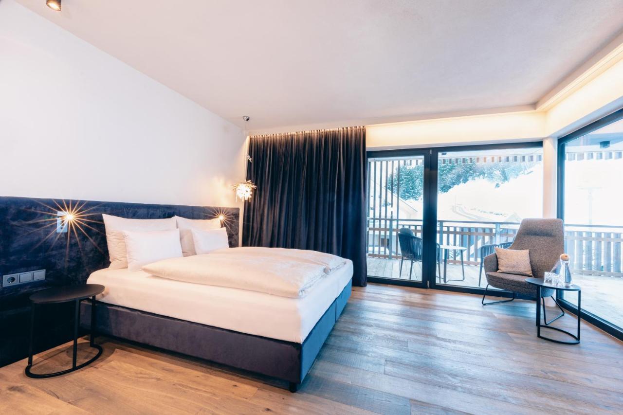 Zillergrundrock Luxury Mountain Resort Mayrhofen Eksteriør billede