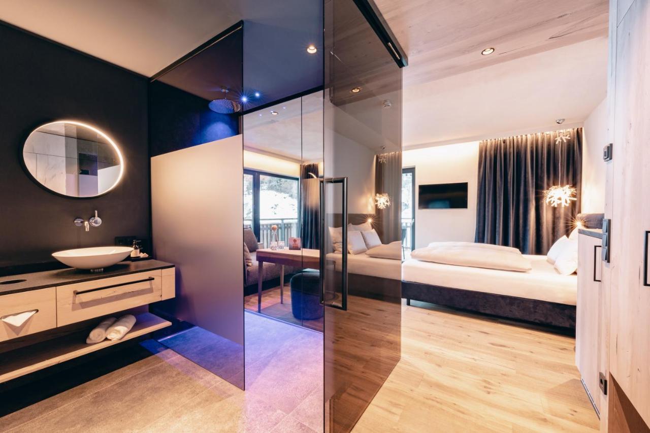 Zillergrundrock Luxury Mountain Resort Mayrhofen Eksteriør billede