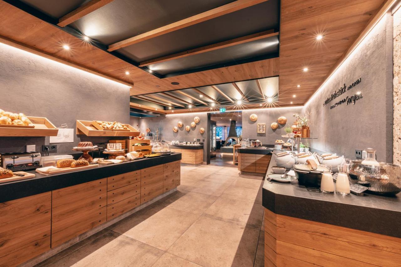 Zillergrundrock Luxury Mountain Resort Mayrhofen Eksteriør billede