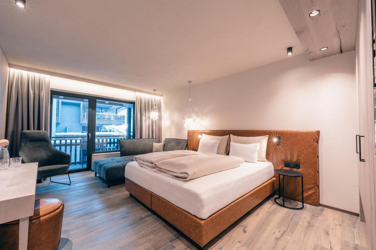Zillergrundrock Luxury Mountain Resort Mayrhofen Eksteriør billede