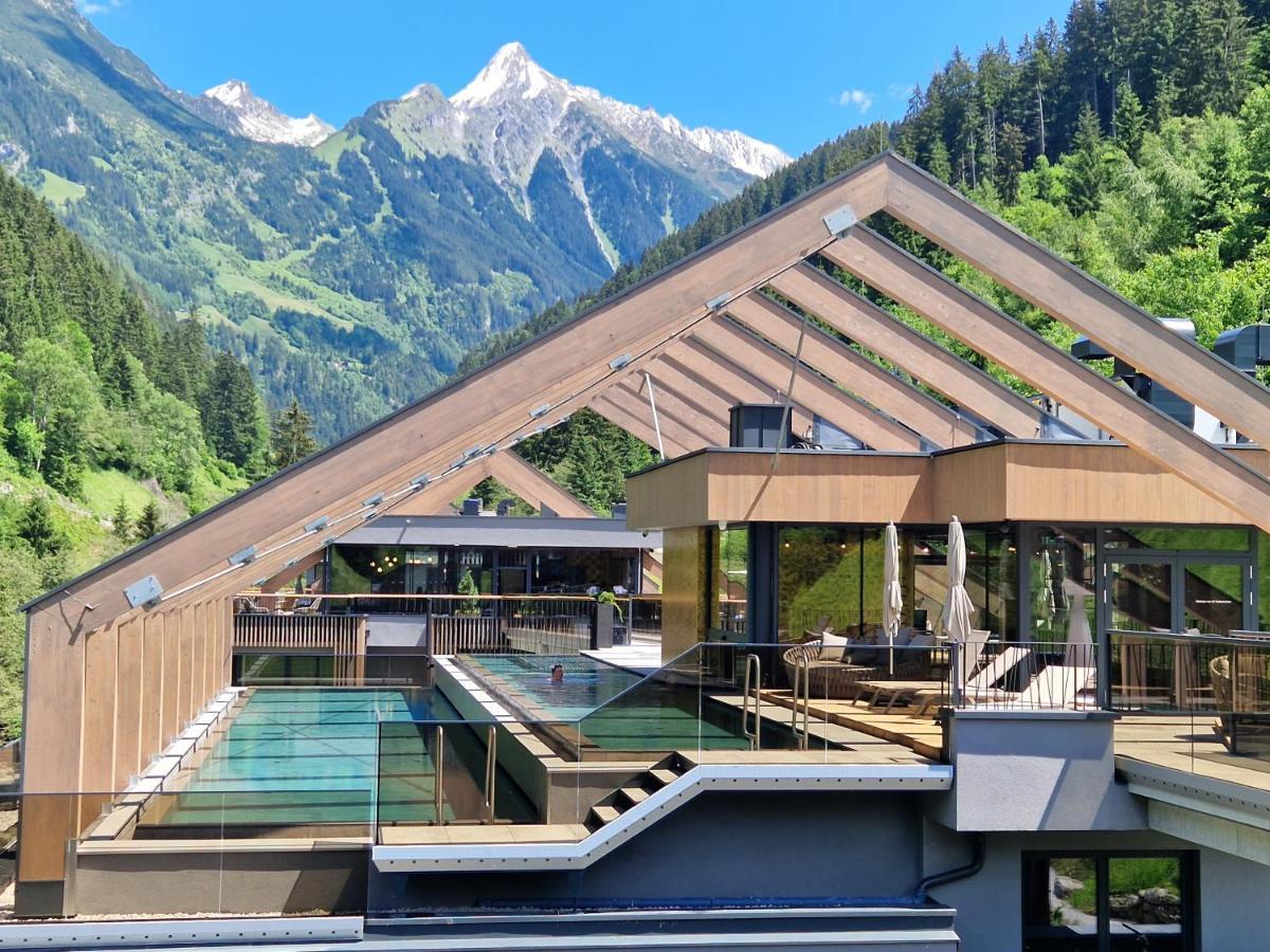 Zillergrundrock Luxury Mountain Resort Mayrhofen Eksteriør billede