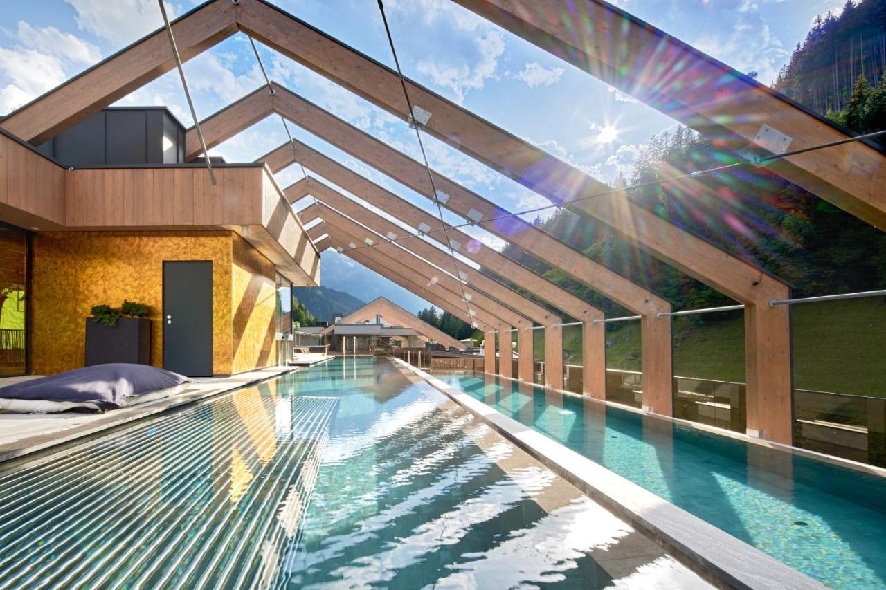 Zillergrundrock Luxury Mountain Resort Mayrhofen Eksteriør billede