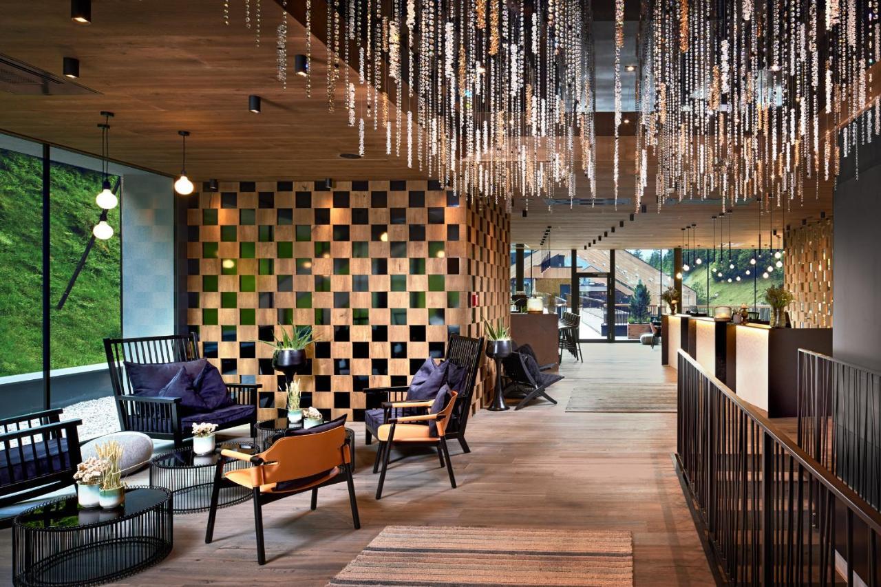 Zillergrundrock Luxury Mountain Resort Mayrhofen Eksteriør billede