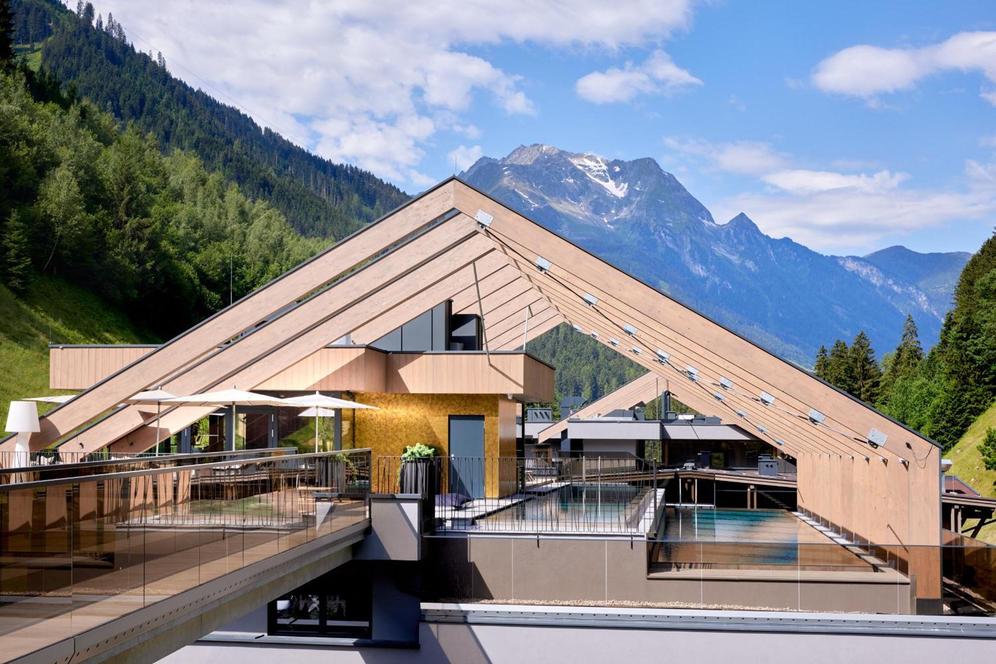 Zillergrundrock Luxury Mountain Resort Mayrhofen Eksteriør billede